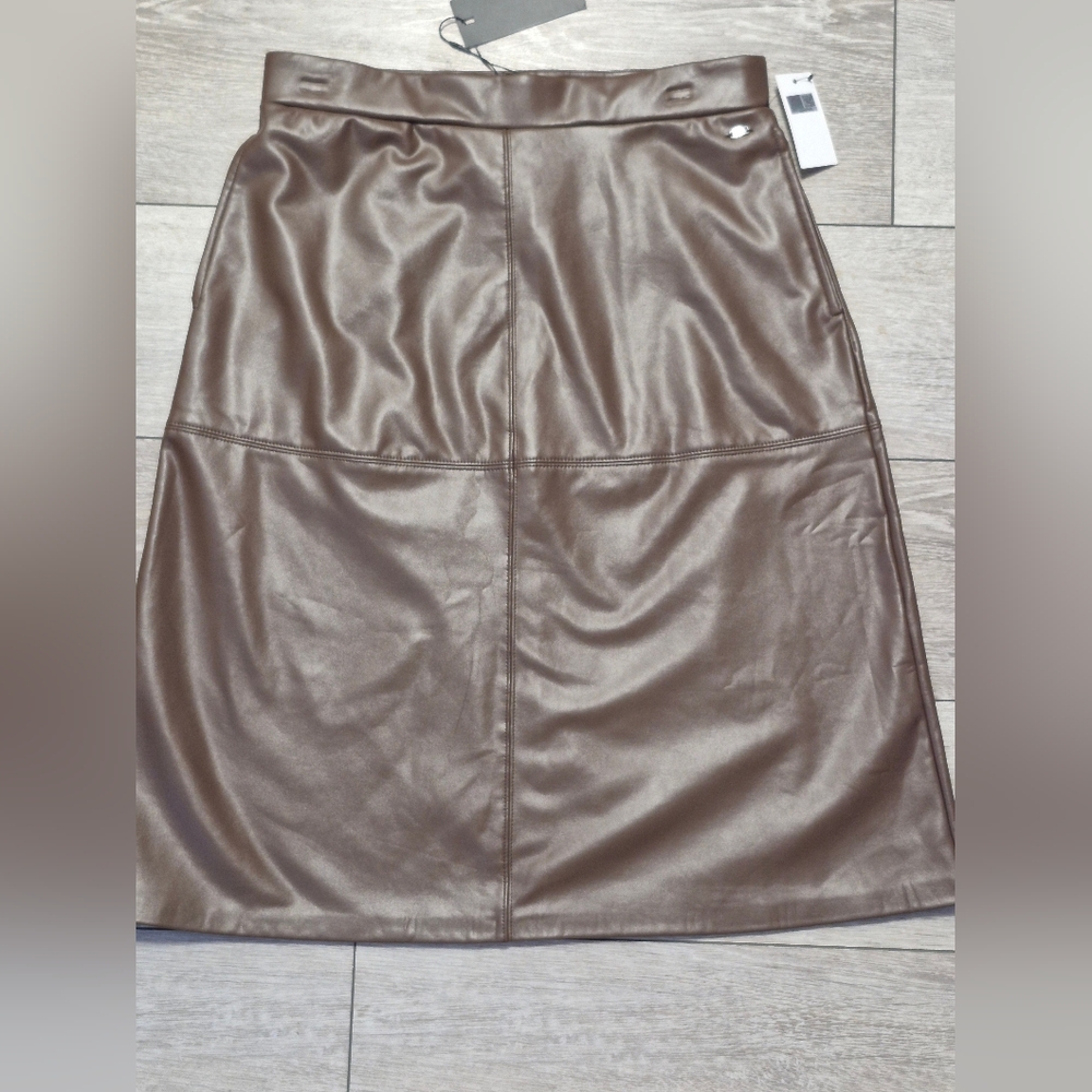 New MEXX Ladies Knee Length Fit & Flare Brown Faux Leather Skirt.